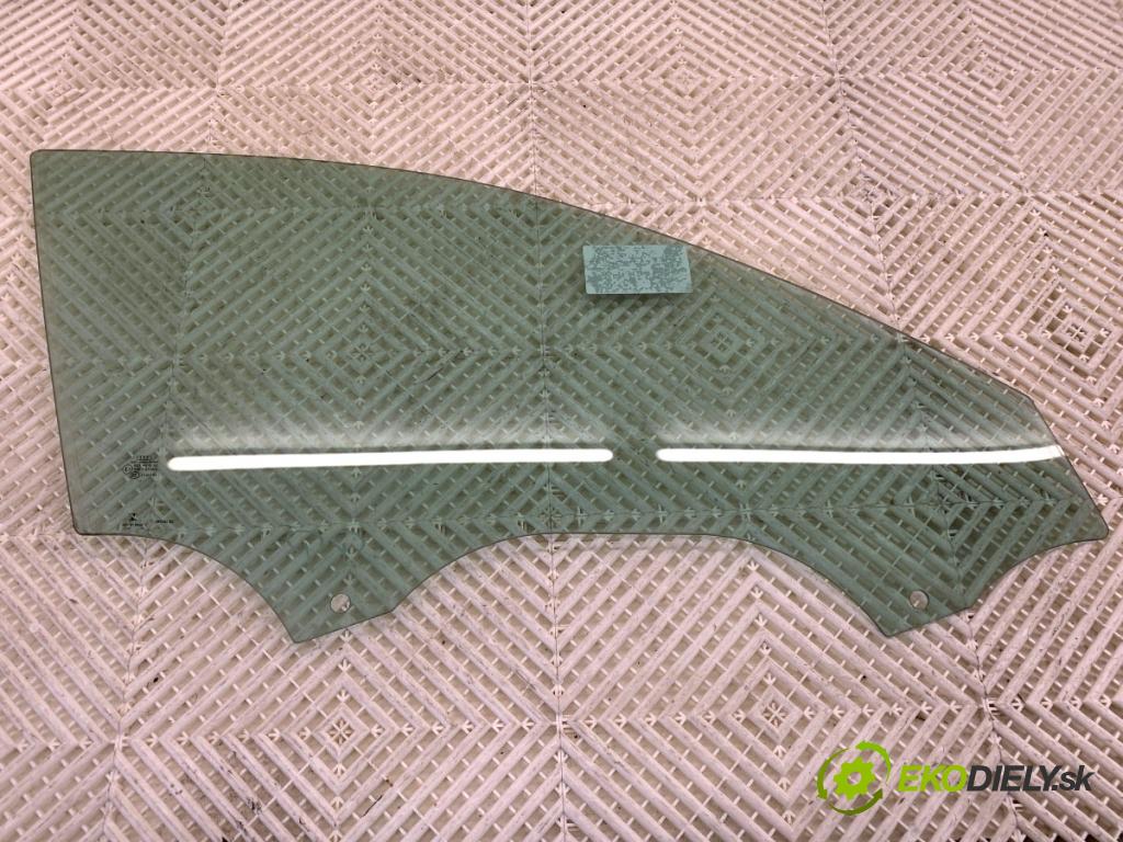 AUDI A4 B9 Kombi 2018 140 kW 2.0 TDI quattro 1968 okno pravý přední část 