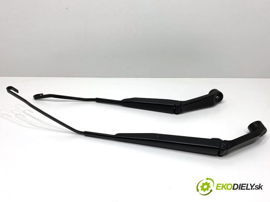 SUZUKI SWIFT VI liftback 2024 61 kW 1.2 VVT Hybrid (ZCEDS, AOL312) 1197 Rameno stierače predný 