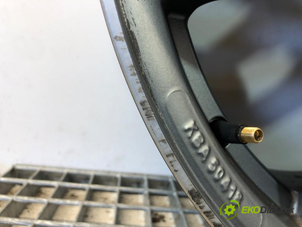 AUDI A4 B9 Kombi 2018 140 kW 2.0 TDI quattro 1968 disky HLIÍK: 18 8J 5X112 66 ET25 4G9601025N