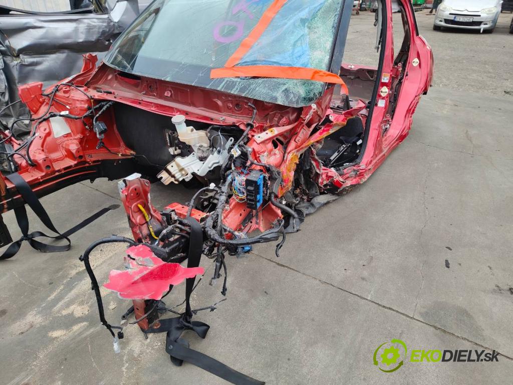 SUZUKI SWIFT VI liftback 2024 61 kW 1.2 VVT Hybrid (ZCEDS, AOL312) 1197 karoséria ČTVRŤÁK: Blatník prah strecha PODŁUŻNICA