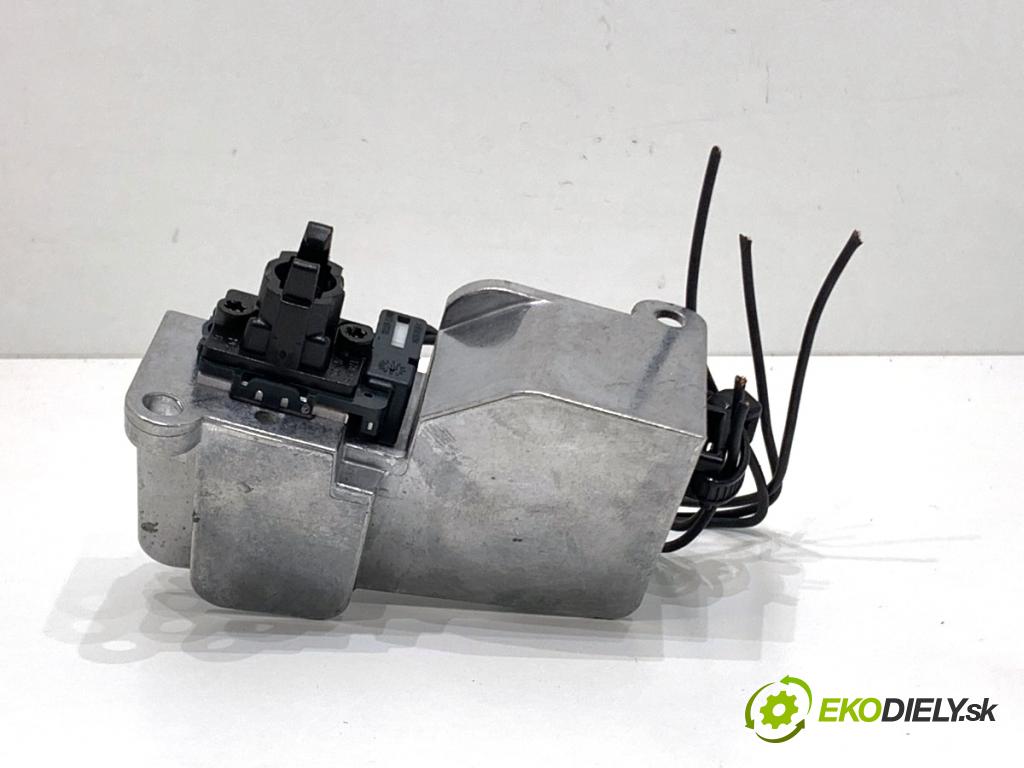 AUDI A6 C7 Kombi 2012 120 kW 2.0 TDI 1968 Modul LED 177.488-01L