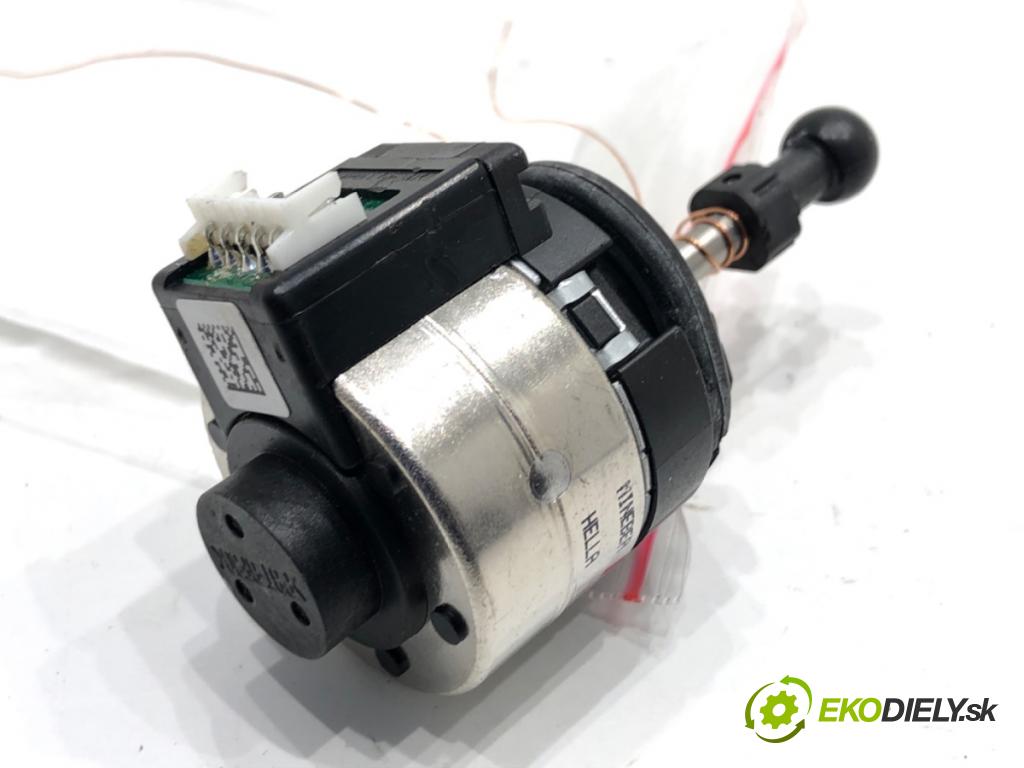 AUDI A6 C7 Kombi 2012 120 kW 2.0 TDI 1968 Motorček nastavenia svetla XENON 74862101AB