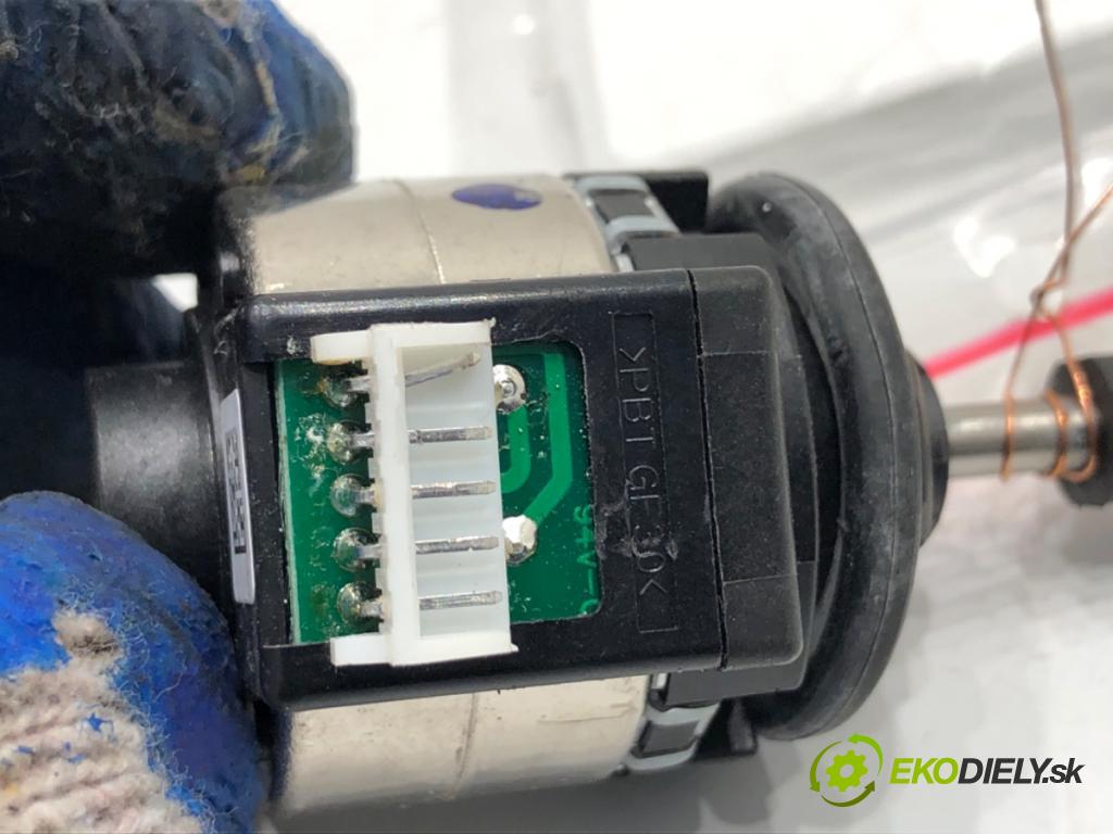 AUDI A6 C7 Kombi 2012 120 kW 2.0 TDI 1968 Motorček nastavenia svetla XENON 74862101AB