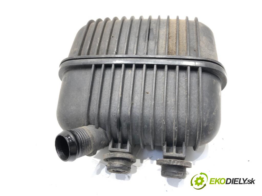 AUDI A6 C7 Kombi 2012 120 kW 2.0 TDI 1968 rezonátor Rúra vzduchu 8K0129955A