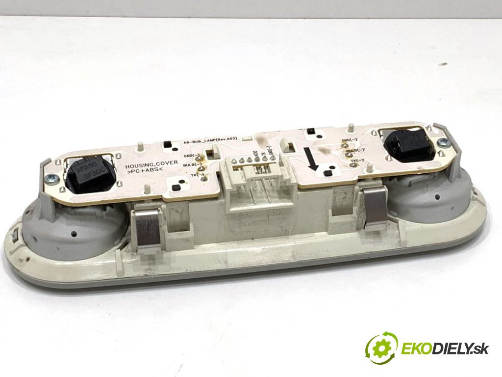 AUDI A6 C7 Kombi 2012 120 kW 2.0 TDI 1968 světlo stropní LED zadní část 4G0947111