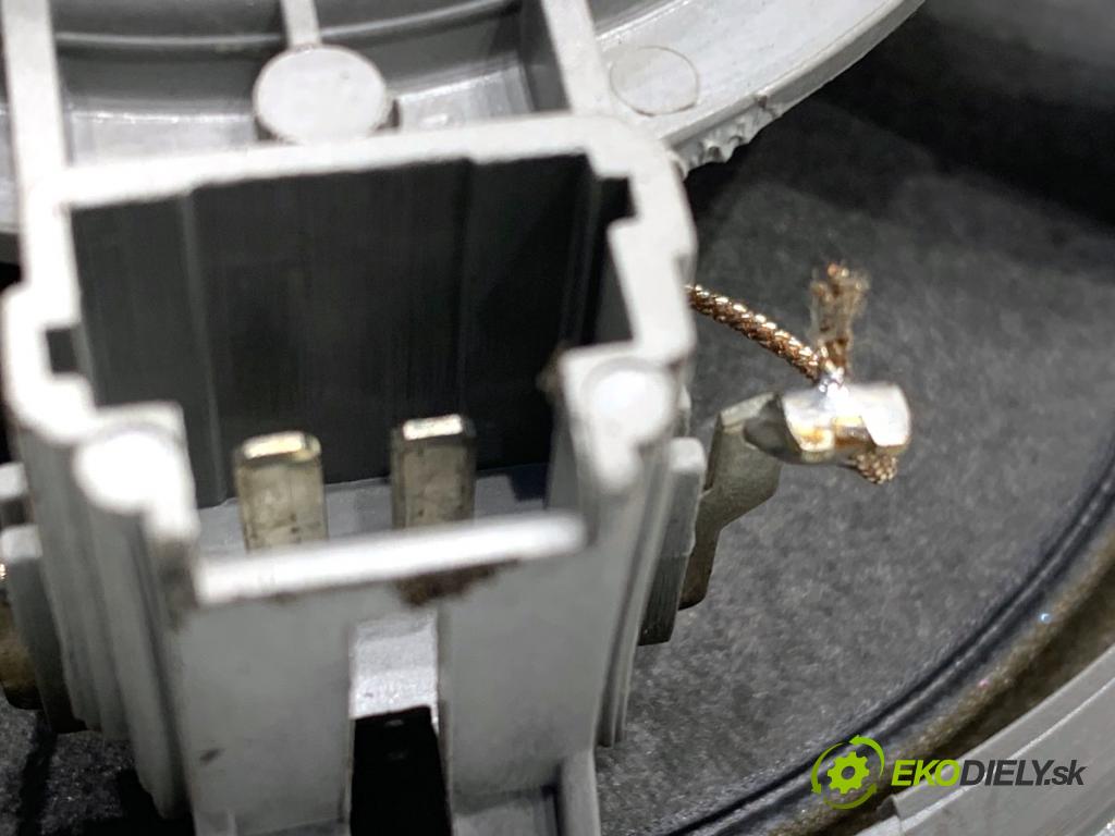 CITROEN BERLINGO II nadwozie wielkoprzestrzenne (MPV) 2016 73 kW 1.6 BlueHDi 100 1560 reproduktory 9634826680 9634826580