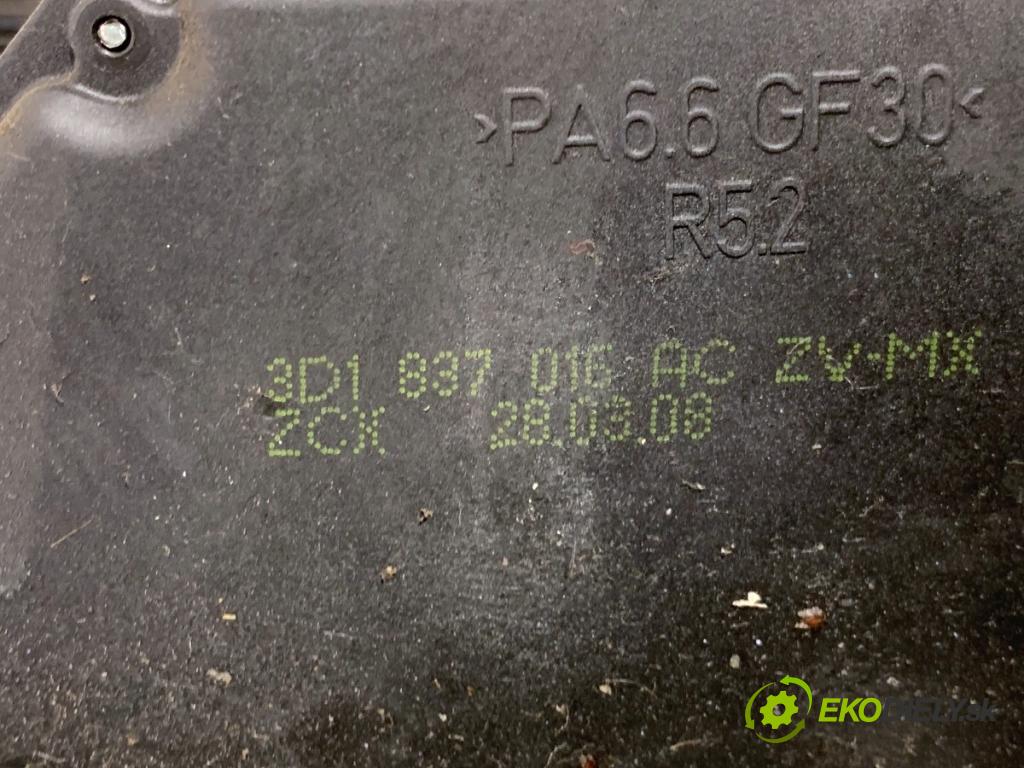 VW GOLF V Kombi 2008 77 kW 1.9 TDI 1896 zámok Dvere pravy predný 3D1837016AC