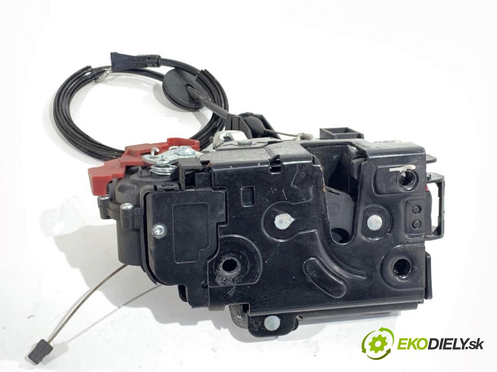 VW GOLF V Kombi 2008 77 kW 1.9 TDI 1896 zámok Dvere ľavy predný 