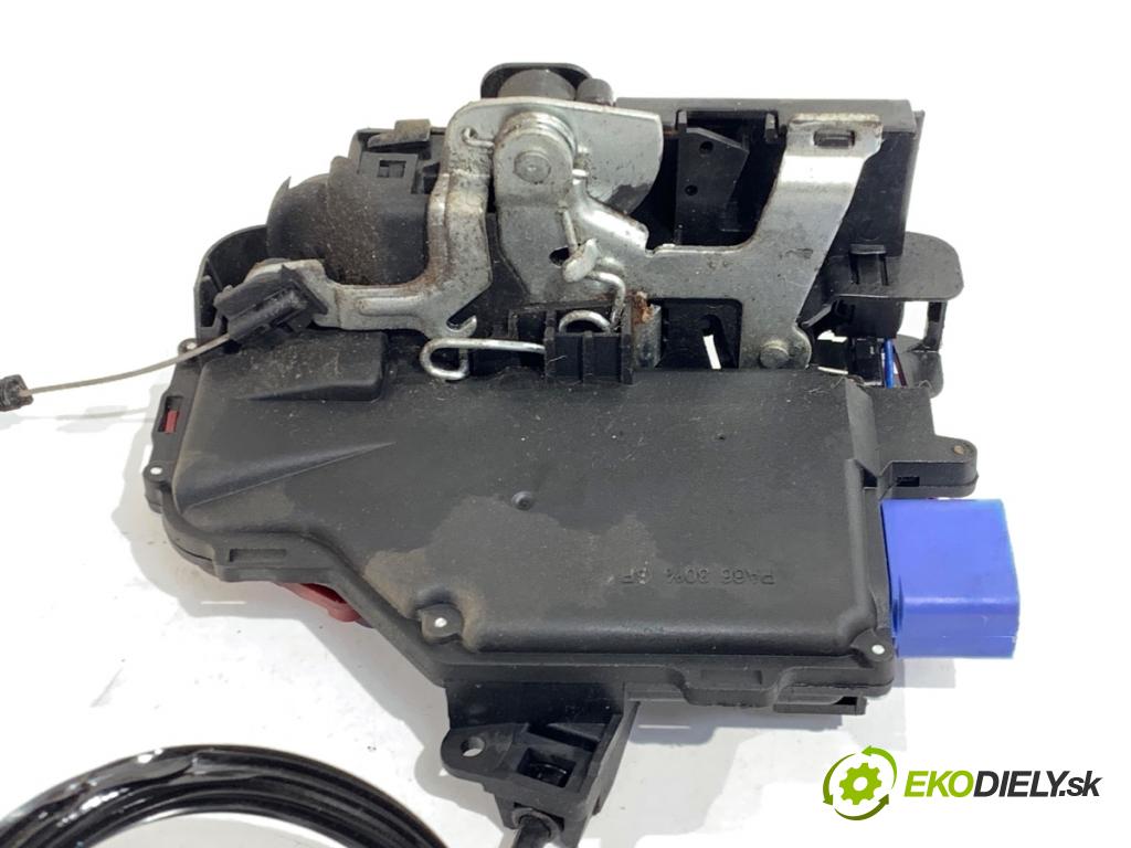 VW GOLF V Kombi 2008 77 kW 1.9 TDI 1896 zámok Dvere ľavy predný