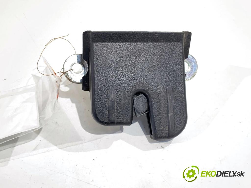 VW GOLF V Kombi 2008 77 kW 1.9 TDI 1896 zámok dverí zad 5M0827505B