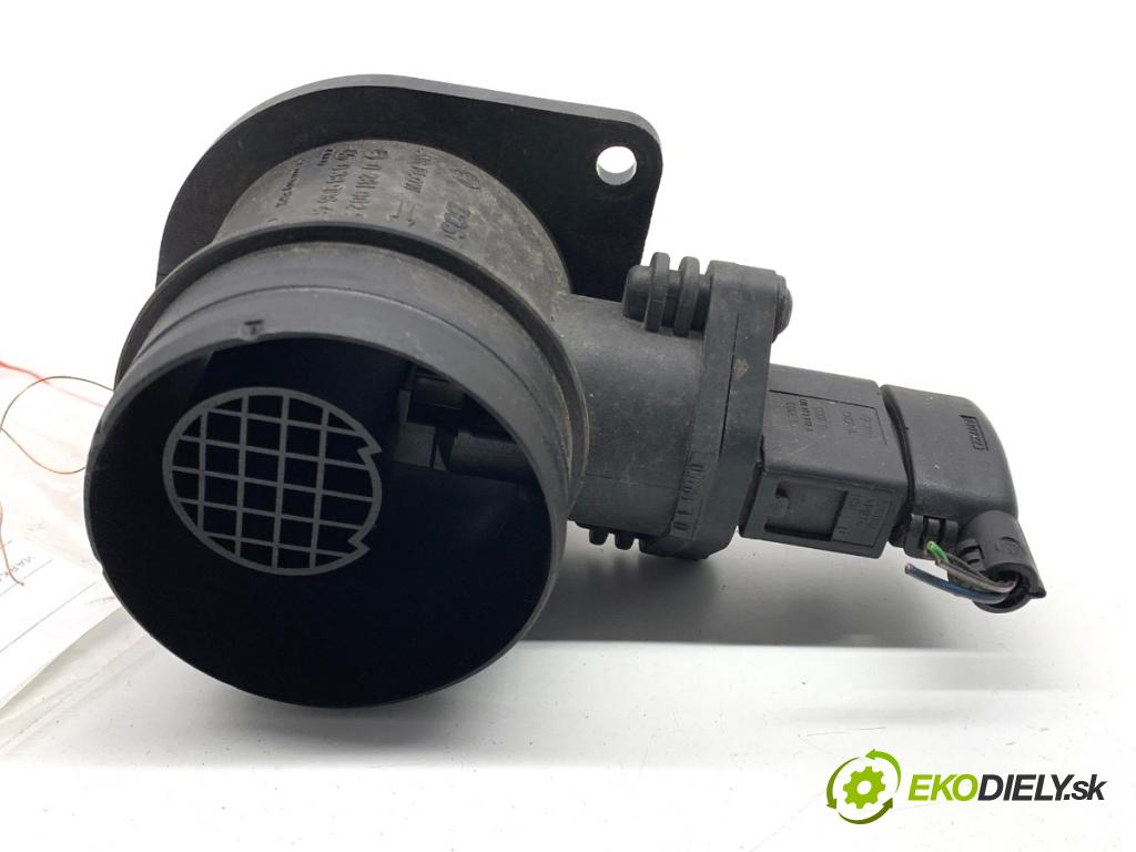 VW GOLF V Kombi 2008 77 kW 1.9 TDI 1896 Váha vzduchu 038906461B (Váha vzduchu)