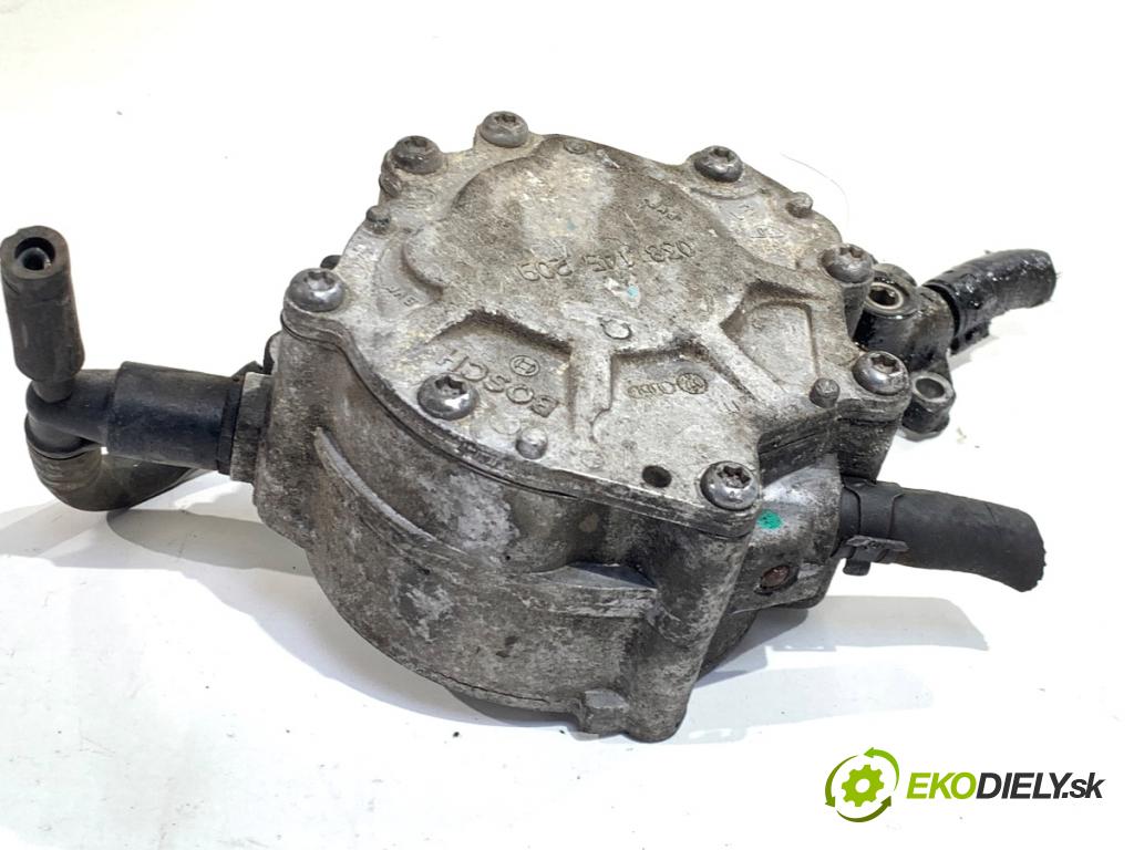 VW GOLF V Kombi 2008 77 kW 1.9 TDI 1896 pumpa vakuová 038145209