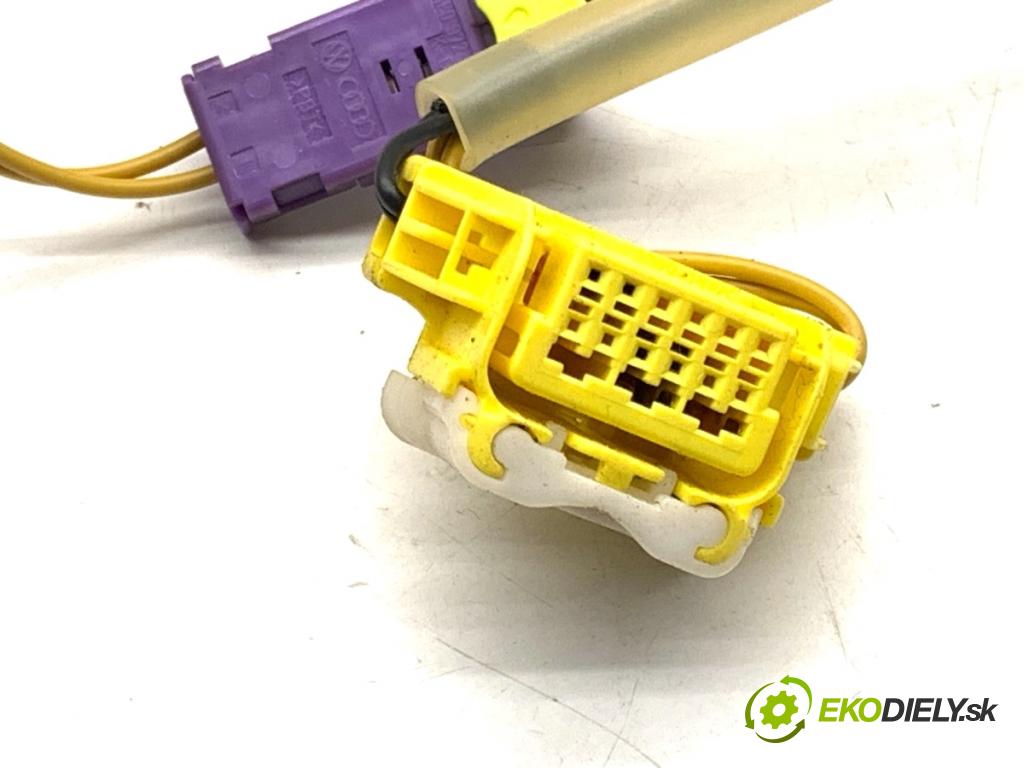 VW GOLF V Kombi 2008 77 kW 1.9 TDI 1896 Káblovačka silentbloku airbag