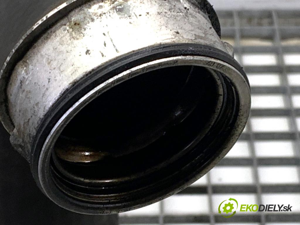 VW GOLF V Kombi 2008 77 kW 1.9 TDI 1896 Rúra vzduchu 3C0145840H