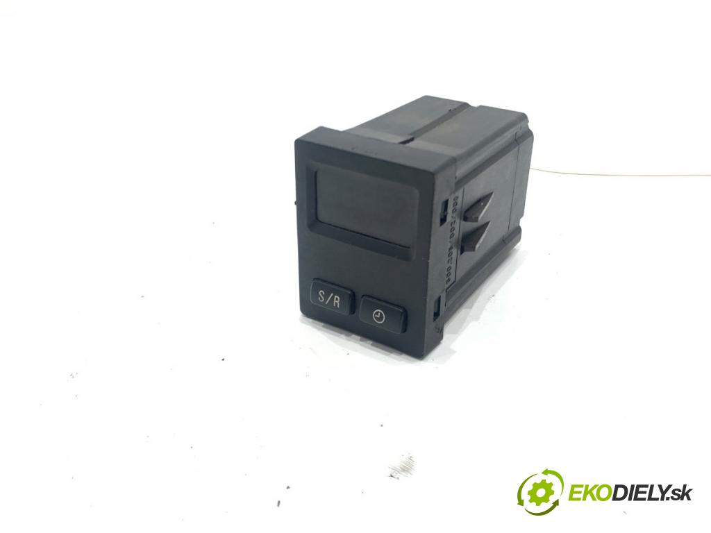 BMW E36 liftback 1999 77 kW 316 i 1895 Displej 500.205 (Prístrojová doska)