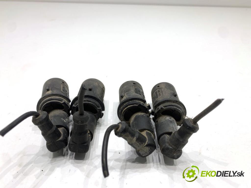 BMW E36 liftback 1999 77 kW 316 i 1895 snímače PDC zad 8352137