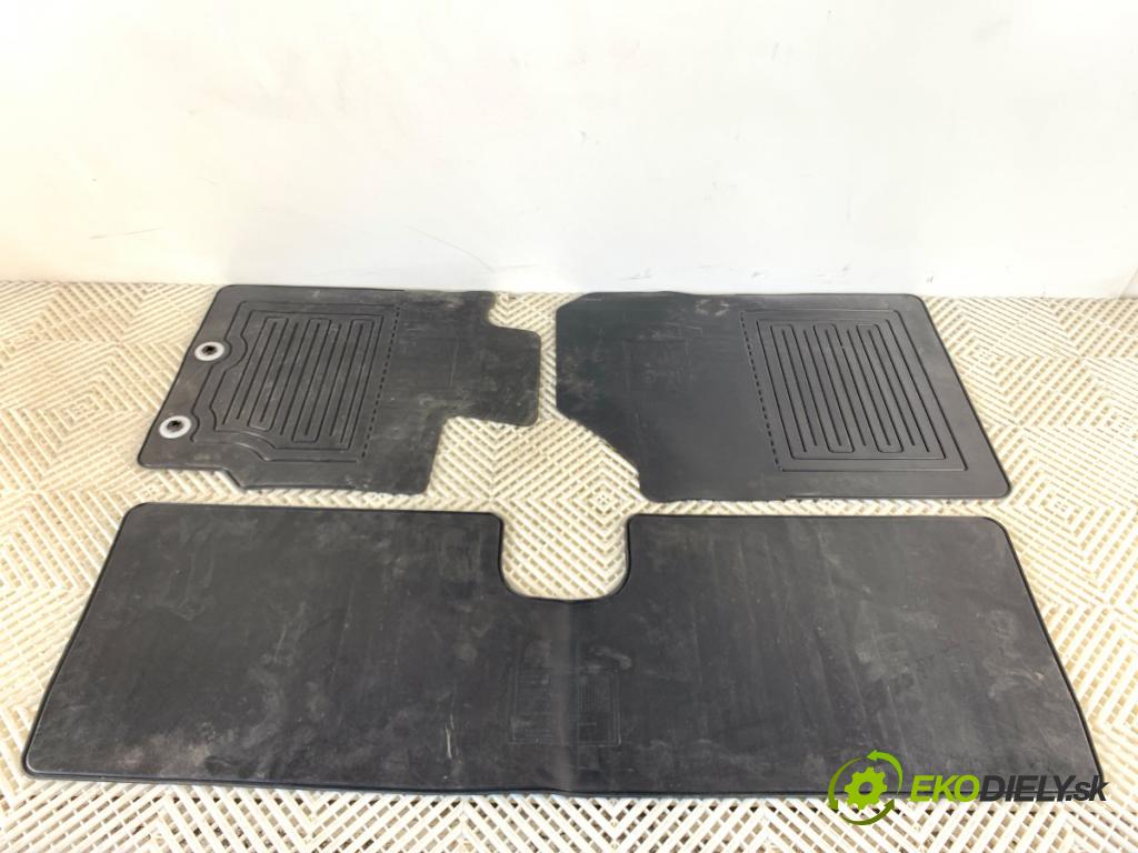 TOYOTA YARIS III liftback 2019 82 kW 1.5 (NSP131_) 1496 kobereček PRYŽ: 58510-YYL60