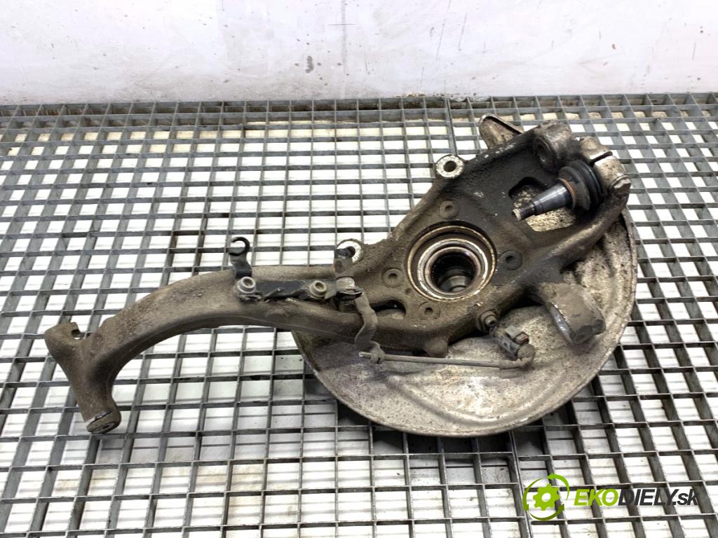 AUDI A4 B9 Kombi 2018 140 kW 2.0 TDI quattro 1968 náboj pravy predný