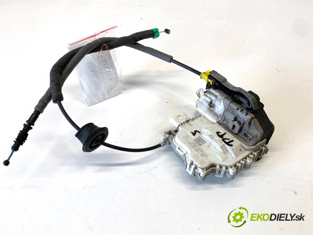 AUDI A4 B9 Kombi 2018 140 kW 2.0 TDI quattro 1968 zámok Dvere pravy predný 8X1837016C