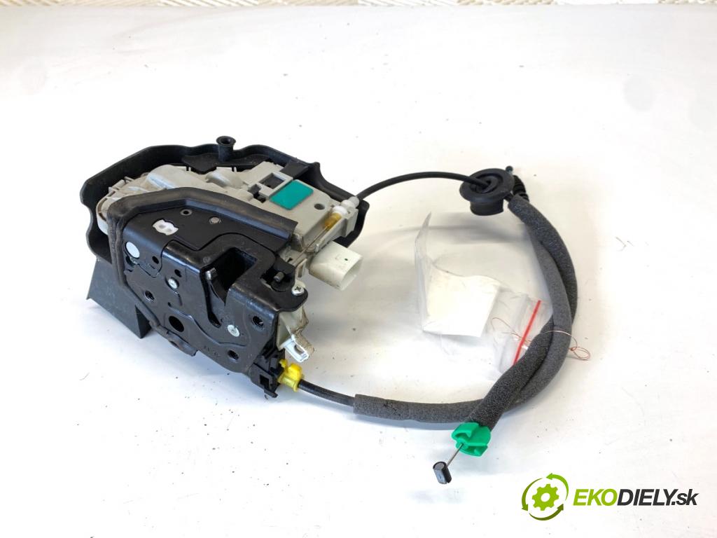 AUDI A4 B9 Kombi 2018 140 kW 2.0 TDI quattro 1968 zámok Dvere ľavy predný