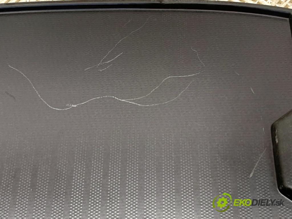 AUDI A4 B9 Kombi 2018 140 kW 2.0 TDI quattro 1968 KRYTINA: kufra