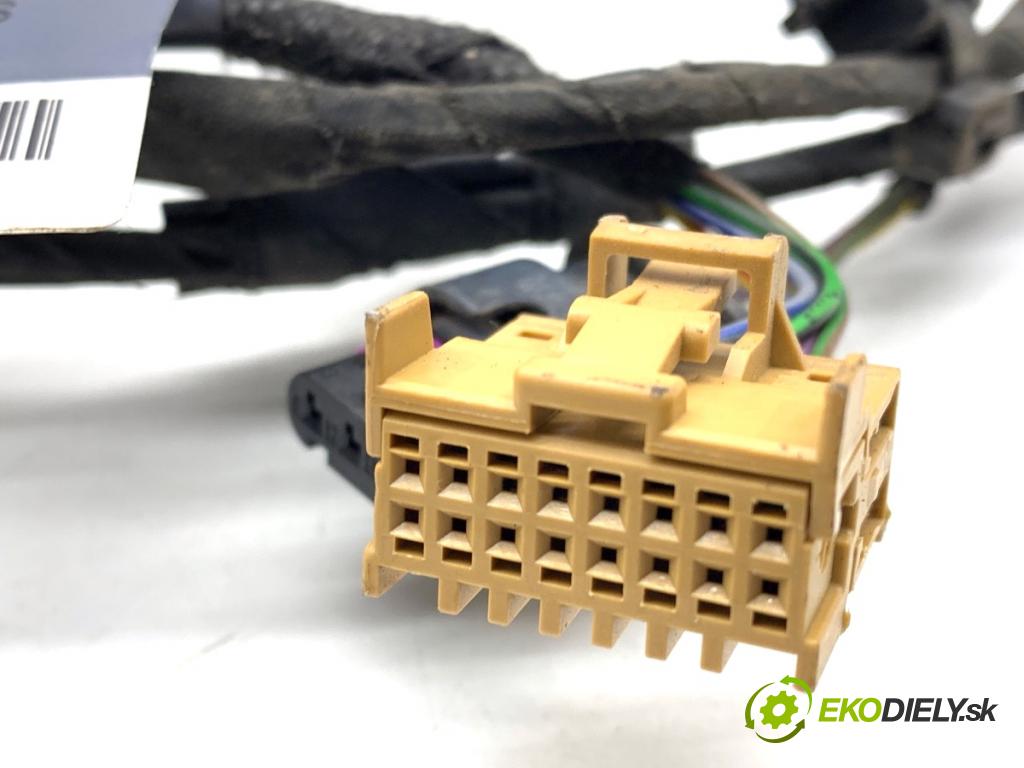 AUDI A4 B9 Kombi 2018 140 kW 2.0 TDI quattro 1968 káblovačka PDC zadní část 8W9971104A