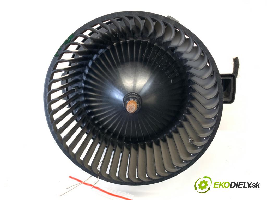 AUDI A4 B9 Kombi 2018 140 kW 2.0 TDI quattro 1968 ventilátor kúrenia 4M1820021A