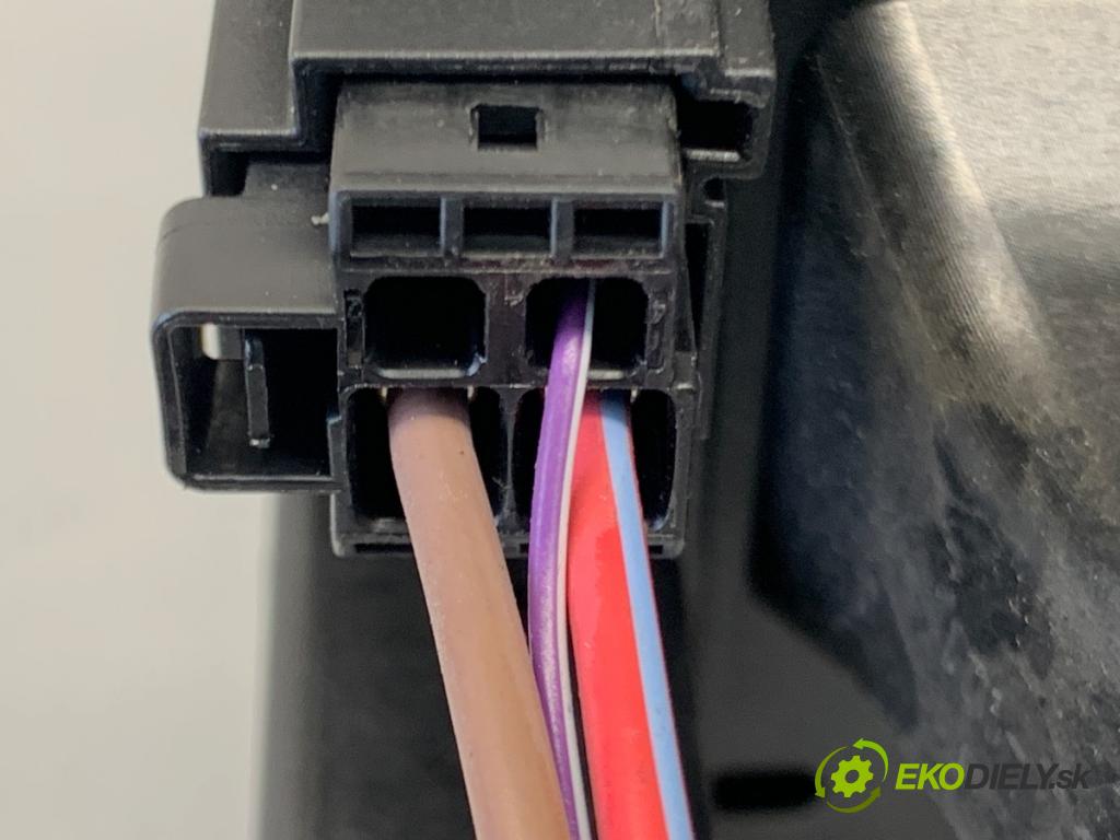 AUDI A4 B9 Kombi 2018 140 kW 2.0 TDI quattro 1968 ventilátor kúrenia 4M1820021A