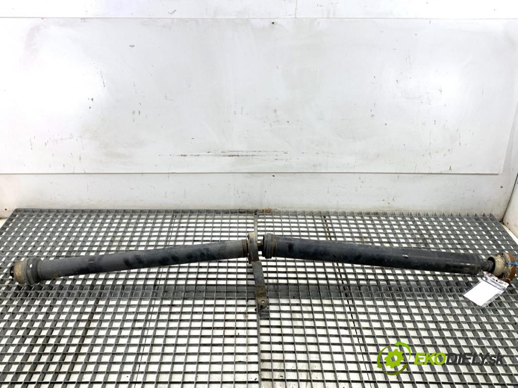 AUDI A4 B9 Kombi 2018 140 kW 2.0 TDI quattro 1968 kardaň hřídel hnací zadní část  (Kardanový hřídel)