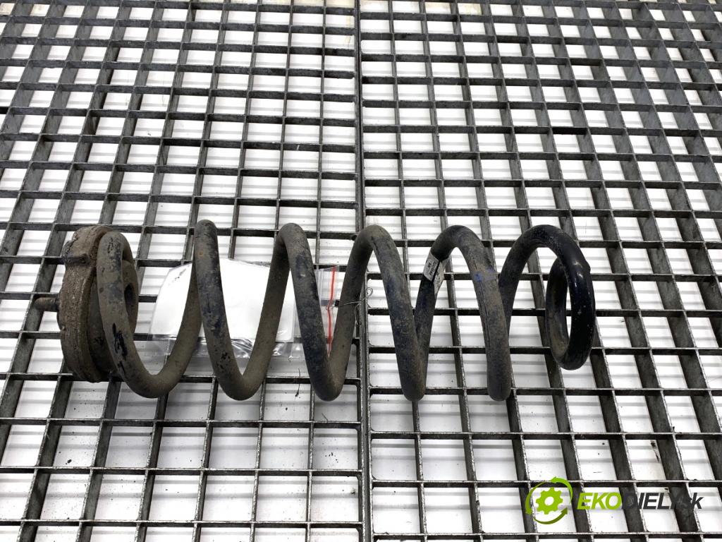 AUDI A4 B9 Kombi 2018 140 kW 2.0 TDI quattro 1968 Pružina zad 8W0511115 (Kľučka dverí ostatné)