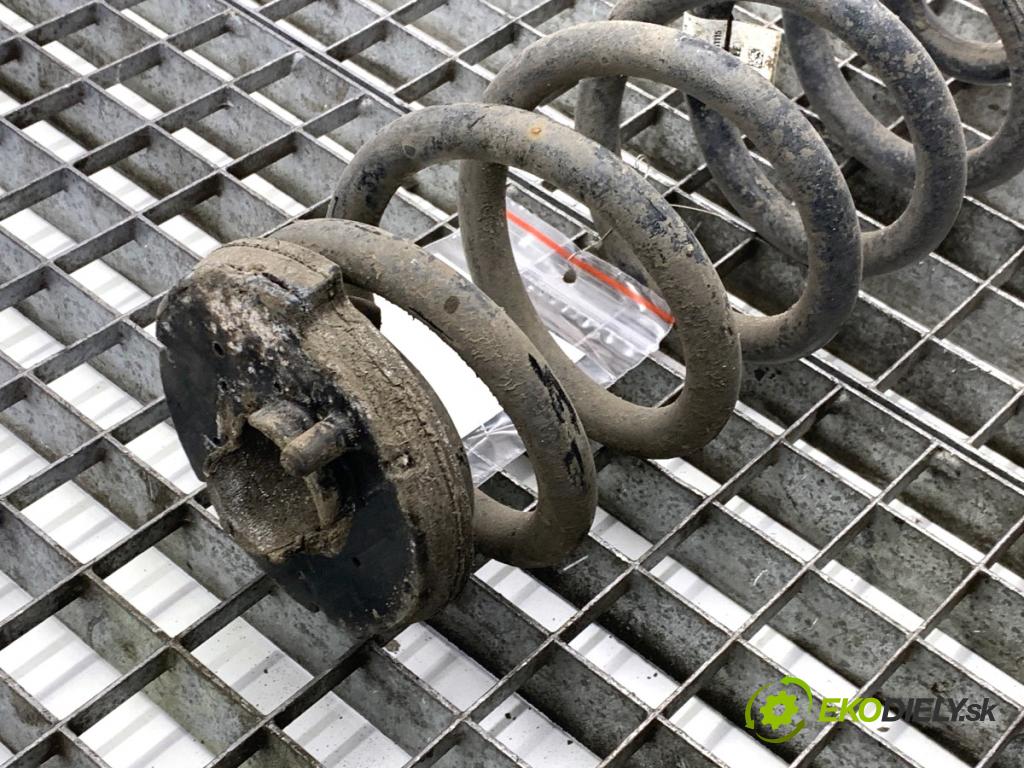 AUDI A4 B9 Kombi 2018 140 kW 2.0 TDI quattro 1968 Pružina zad 8W0511115 (Kľučka dverí ostatné)