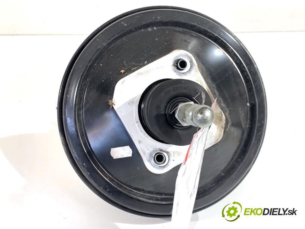 AUDI A4 B9 Kombi 2018 140 kW 2.0 TDI quattro 1968 Posilovač bŕzd 8W0612103B