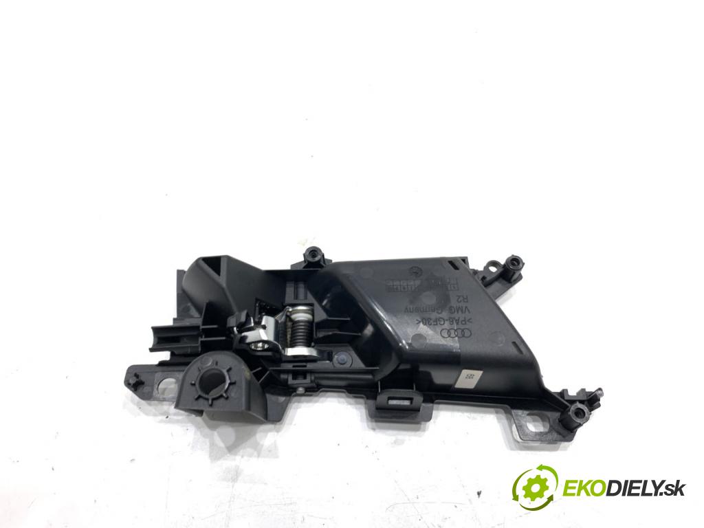 AUDI A4 B9 Kombi 2018 140 kW 2.0 TDI quattro 1968 Kľučka vnútorná pravy zad