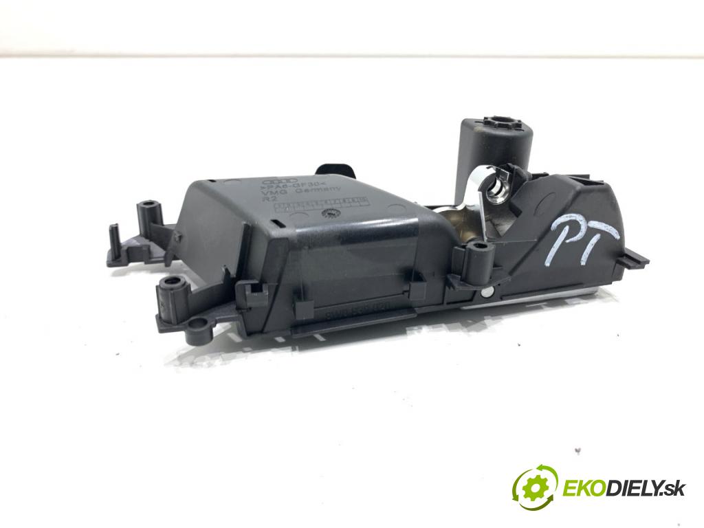 AUDI A4 B9 Kombi 2018 140 kW 2.0 TDI quattro 1968 Kľučka vnútorná pravy zad