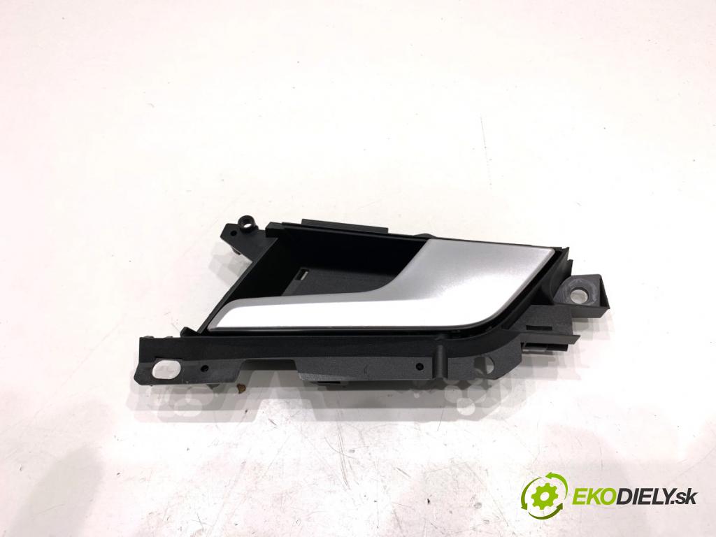 AUDI A4 B9 Kombi 2018 140 kW 2.0 TDI quattro 1968 Kľučka vnútorná pravy predný 