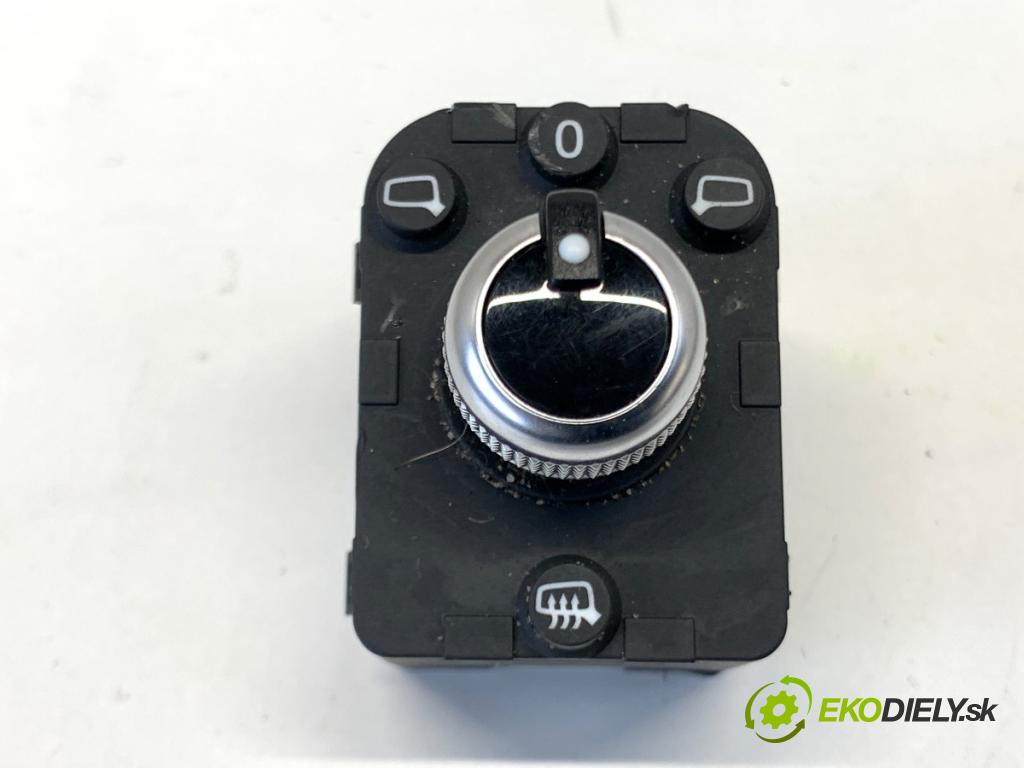 AUDI A4 B9 Kombi 2018 140 kW 2.0 TDI quattro 1968 Prepínač nastavenia spätných zrkadiel 4M0959565H (Prepínacie páčky pod volantom)