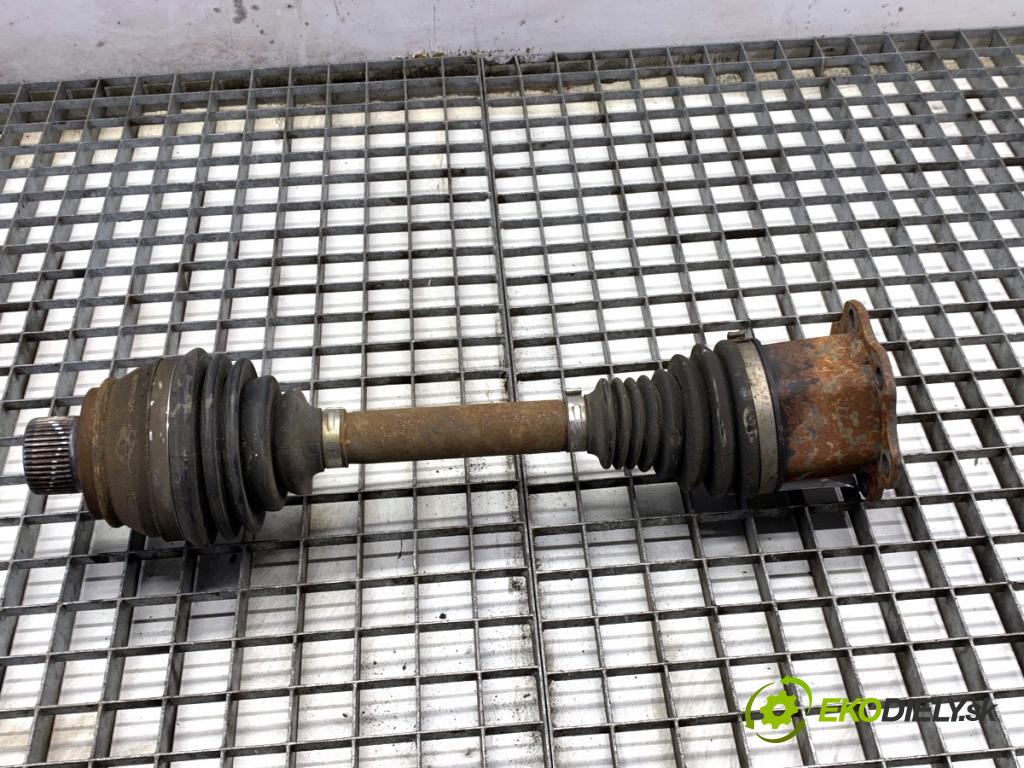 AUDI A4 B9 Kombi 2018 140 kW 2.0 TDI quattro 1968 Poloos pravy predný 