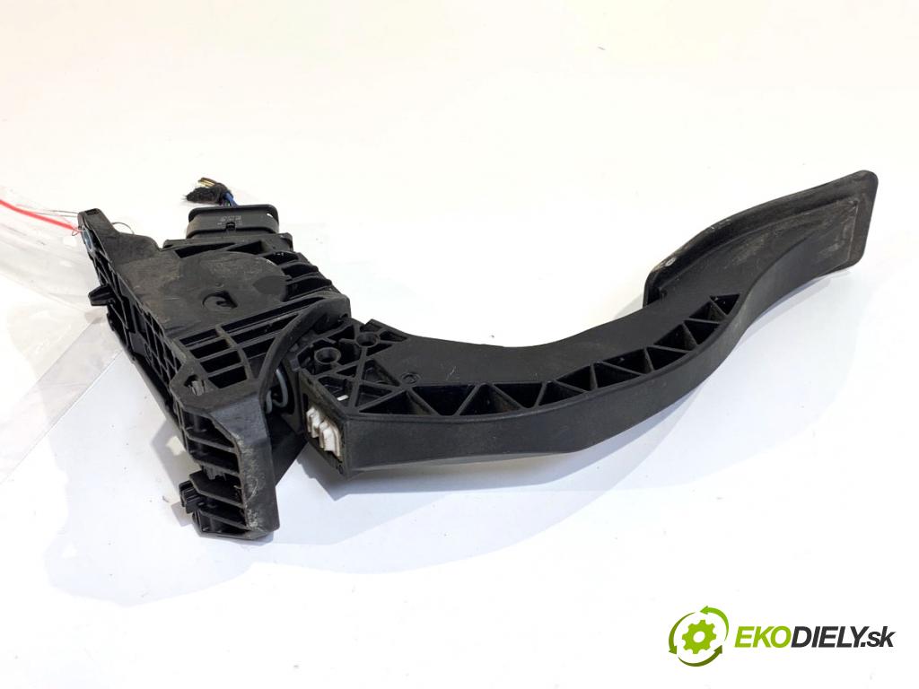 AUDI A4 B9 Kombi 2018 140 kW 2.0 TDI quattro 1968 potenciometr plynového pedálu 8W1723523 (Potenciometr plynového pedálu)