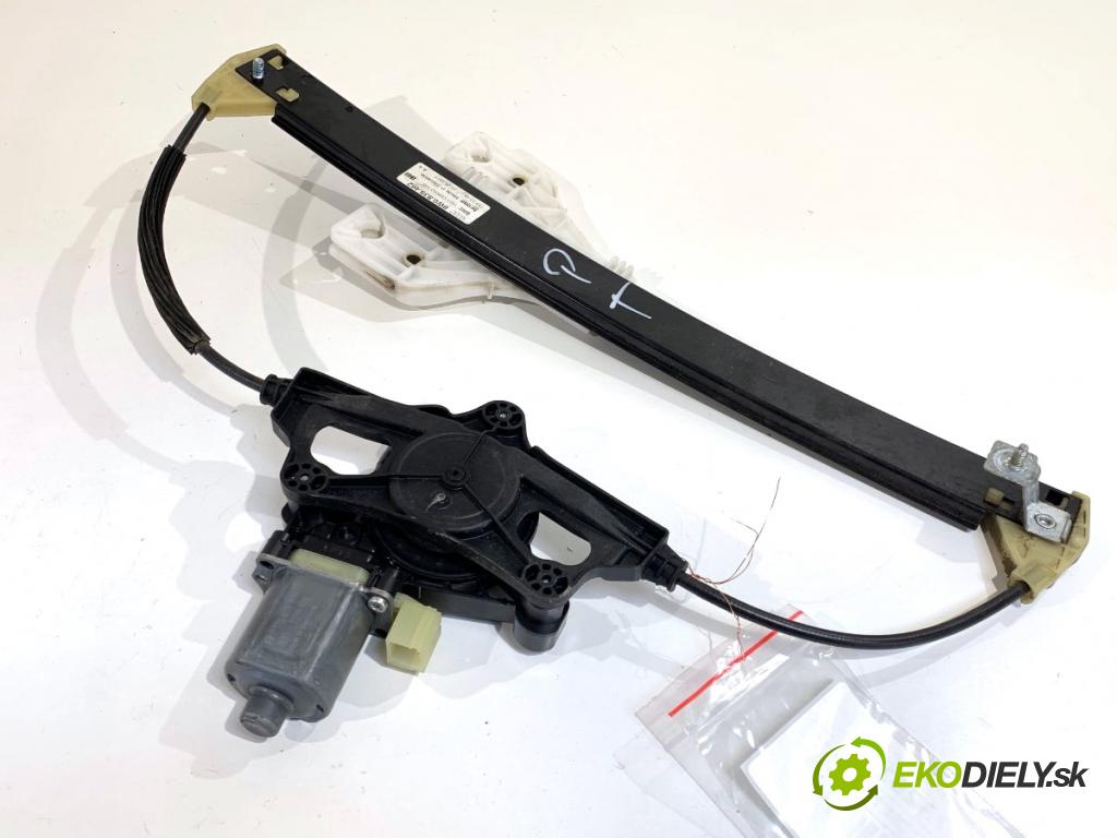 AUDI A4 B9 Kombi 2018 140 kW 2.0 TDI quattro 1968 mechanismus okna pravý zadní část 8W0839462