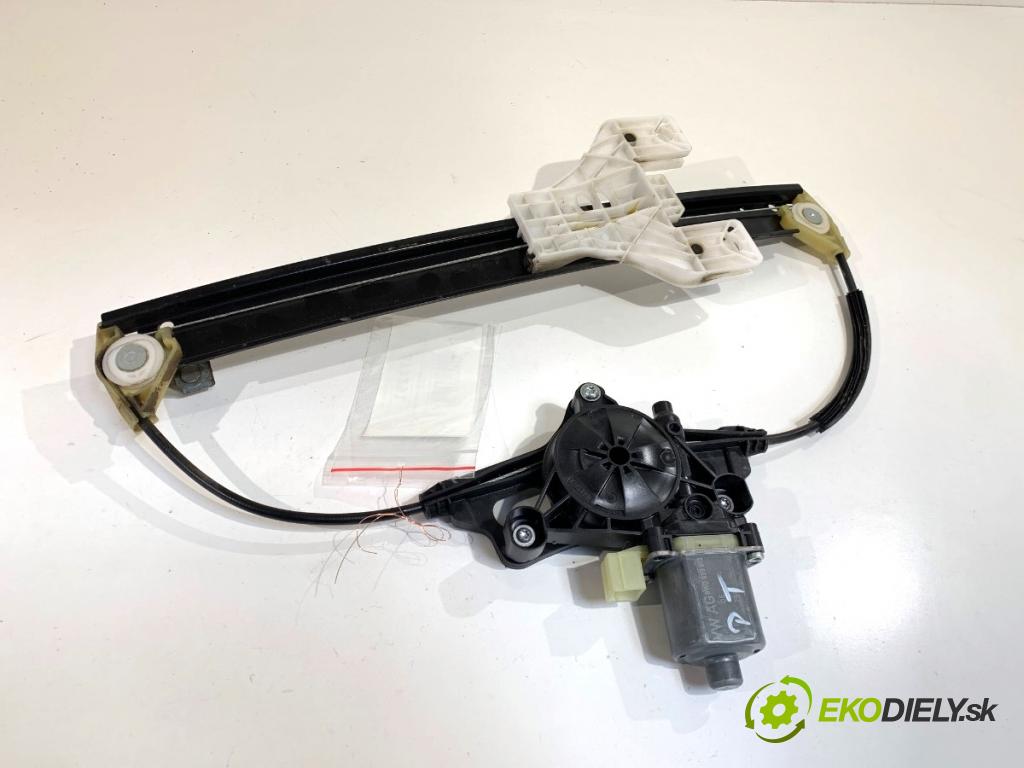 AUDI A4 B9 Kombi 2018 140 kW 2.0 TDI quattro 1968 mechanismus okna pravý zadní část 8W0839462