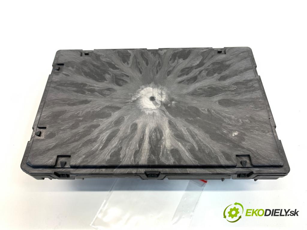 AUDI A4 B9 Kombi 2018 140 kW 2.0 TDI quattro 1968 Modul komfortu 8W0907063CG (Modul komfortu)