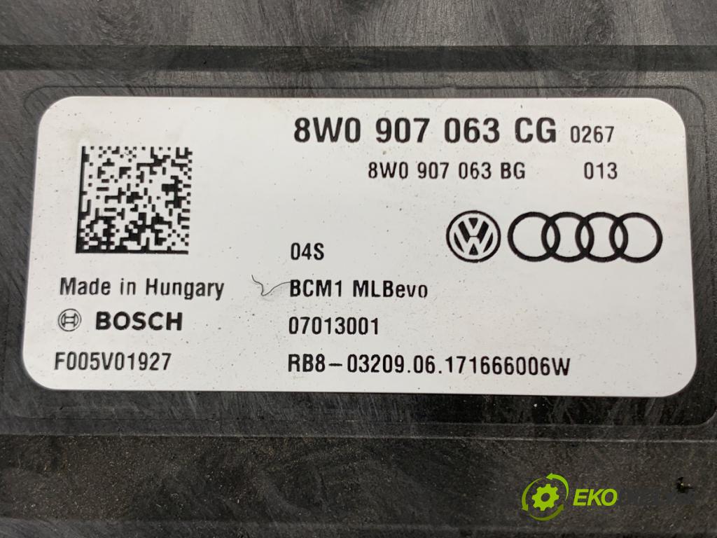 AUDI A4 B9 Kombi 2018 140 kW 2.0 TDI quattro 1968 modul komfortu 8W0907063CG (Komfortní modul)