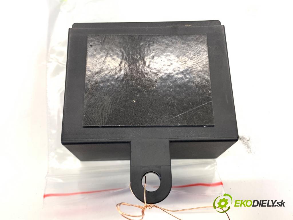 AUDI A4 B9 Kombi 2018 140 kW 2.0 TDI quattro 1968 modul tažného oka 321212 (Řídící jednotka ostatní)