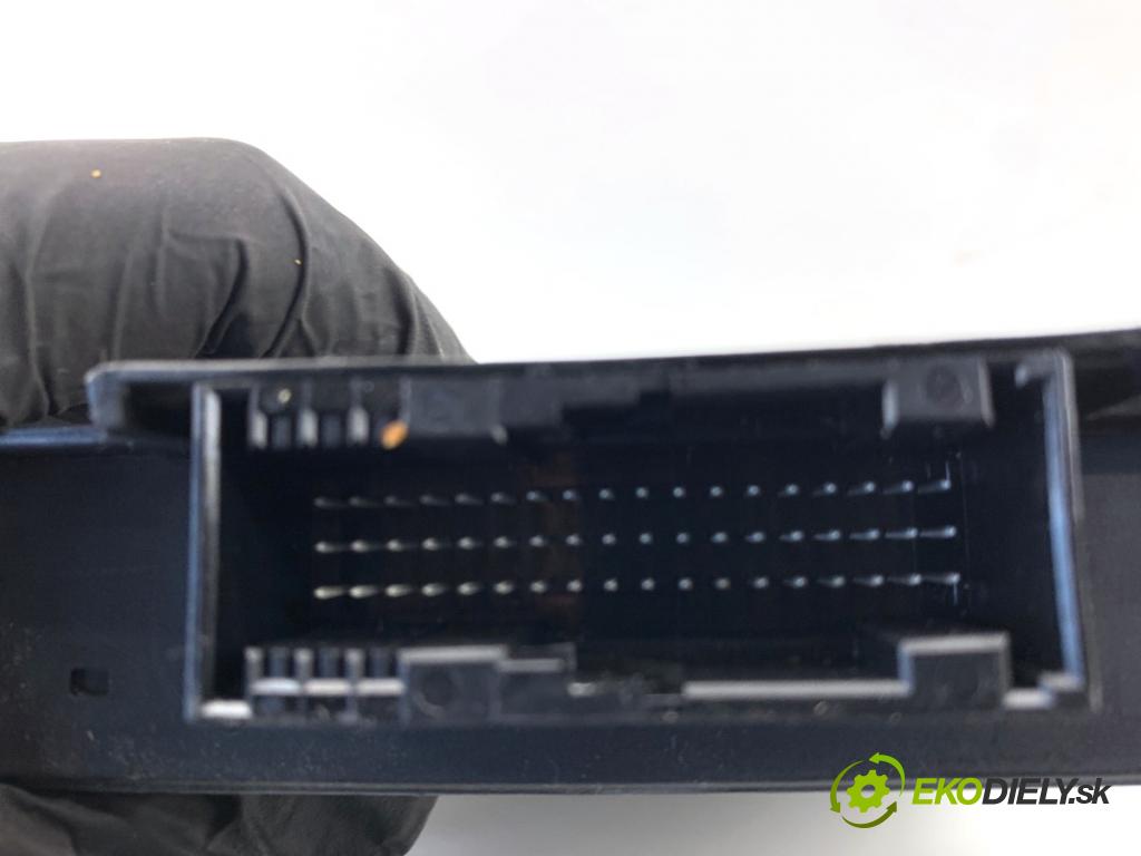 AUDI A4 B9 Kombi 2018 140 kW 2.0 TDI quattro 1968 Modul GATEWAY 4M1907468E