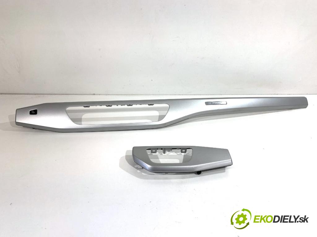 AUDI A4 B9 Kombi 2018 140 kW 2.0 TDI quattro 1968 lišty kryt 8W1853190A 8W1853189N (Lišta)