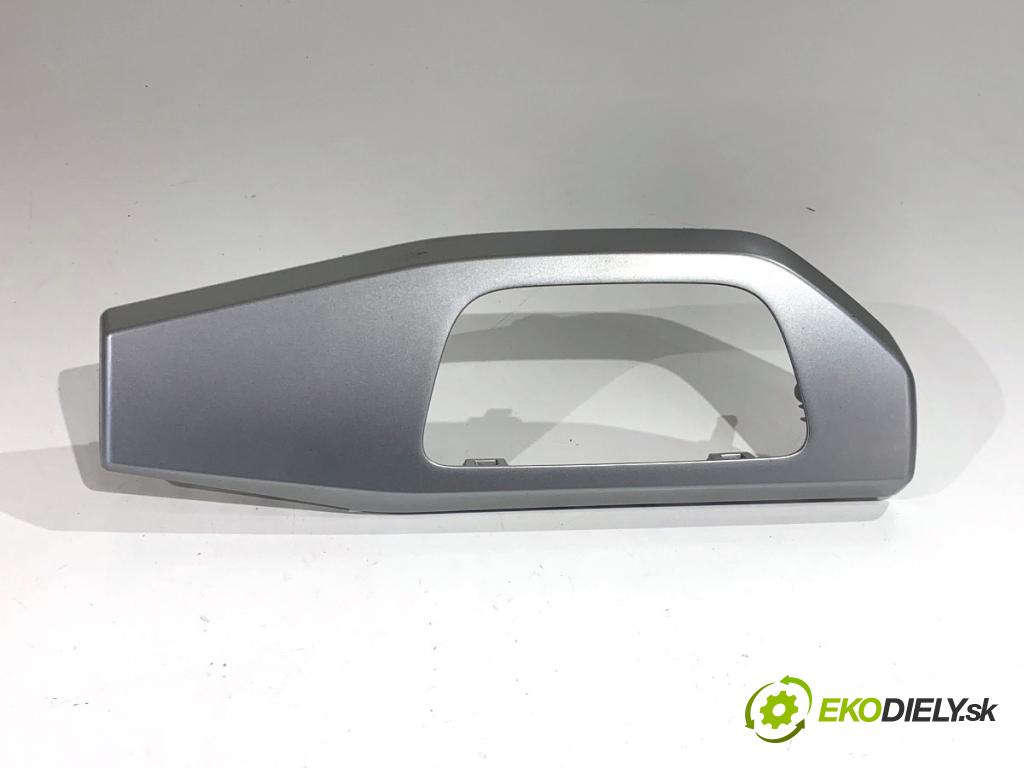 AUDI A4 B9 Kombi 2018 140 kW 2.0 TDI quattro 1968 lišty kryt 8W1853190A 8W1853189N (Lišta)