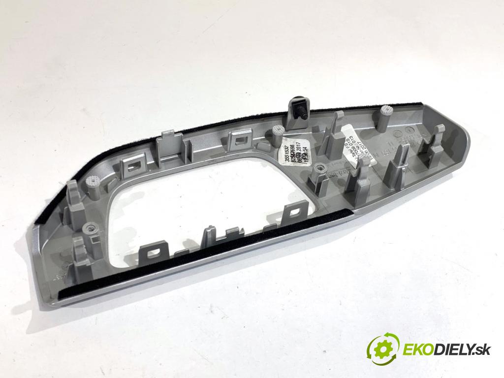 AUDI A4 B9 Kombi 2018 140 kW 2.0 TDI quattro 1968 lišty kryt 8W1853190A 8W1853189N (Lišta)