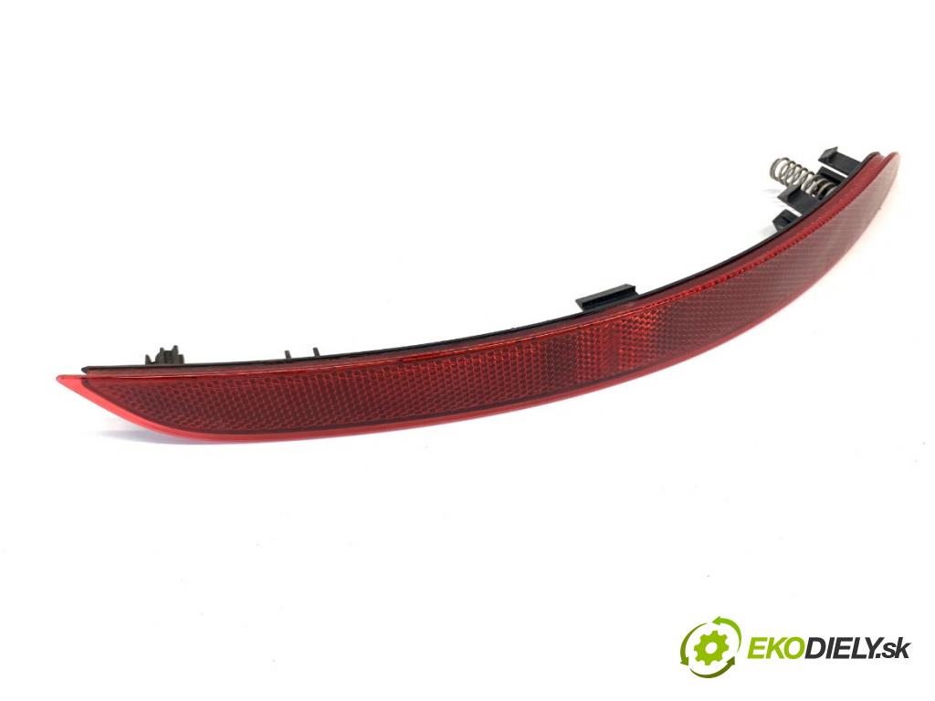 AUDI A4 B9 Kombi 2018 140 kW 2.0 TDI quattro 1968 Svetlo nárazníka pravy zad 8W9945106A