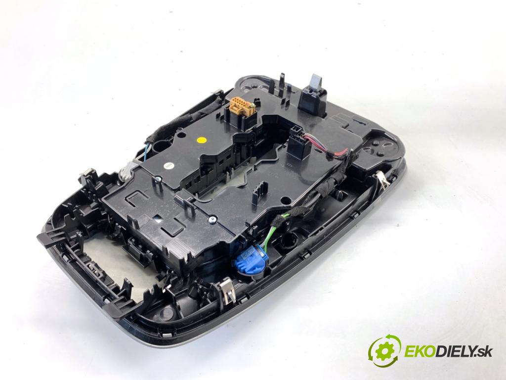 AUDI A4 B9 Kombi 2018 140 kW 2.0 TDI quattro 1968 Svetlo stropné 8W0947135D