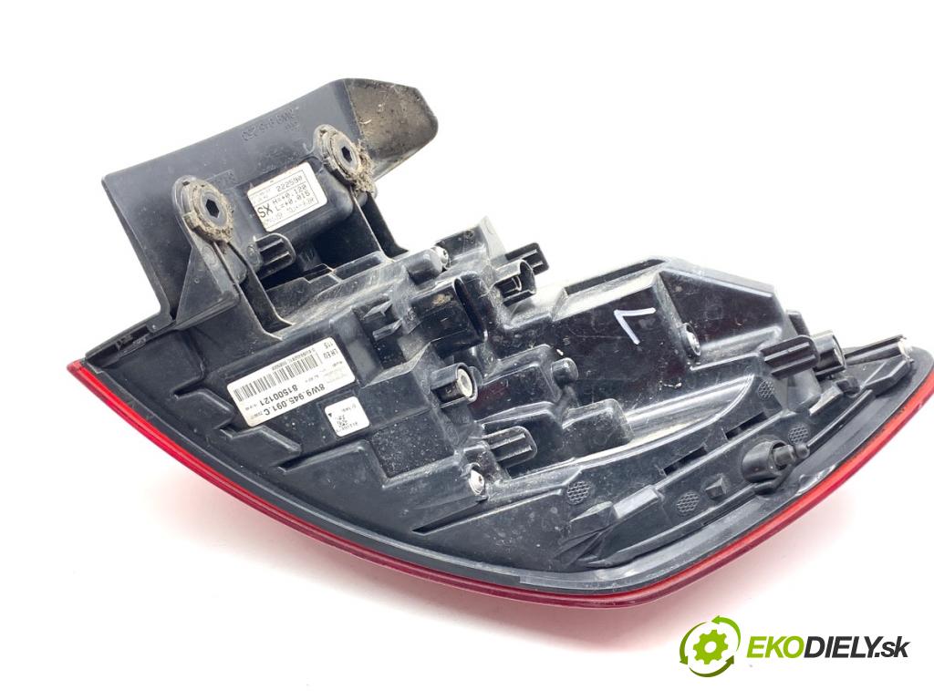 AUDI A4 B9 Kombi 2018 140 kW 2.0 TDI quattro 1968 Svetlo ľavy zad 8W9945091C